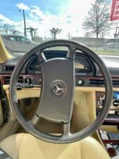 Bild 41/65 von Mercedes-Benz 380 SEC (1983)