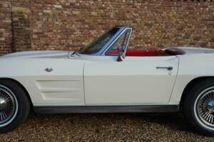 Immagine 25/50 di Chevrolet Corvette Sting Ray (1963)