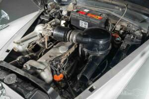 Bild 18/19 von Mercedes-Benz 300 d (1962)