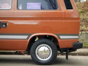 Immagine 4/43 di Volkswagen T3 Westfalia 1.6 (1981)