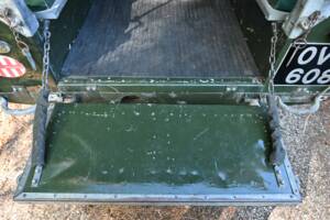 Image 32/50 of Land Rover 80 (1949)