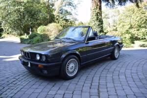 Afbeelding 1/13 van BMW 318i (1993)