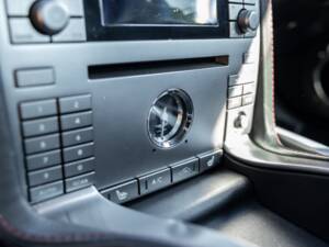 Image 30/75 of Aston Martin V12 Vanquish S (2007)