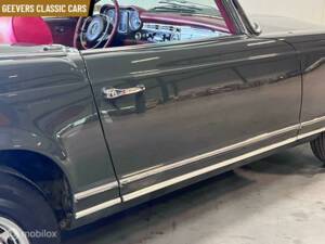 Afbeelding 38/40 van Mercedes-Benz 280 SL (1970)