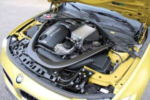 Image 78/98 of BMW M4 (2014)