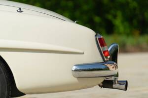 Image 32/50 of Mercedes-Benz 190 SL (1959)