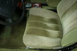 Bild 12/50 von Mercedes-Benz 300 D (1981)