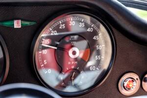 Bild 32/44 von Jaguar E-Type 4.2 (1964)