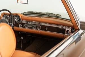 Image 20/30 of Mercedes-Benz 280 SL (1970)