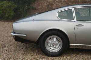 Bild 35/50 von Aston Martin V8 (1974)