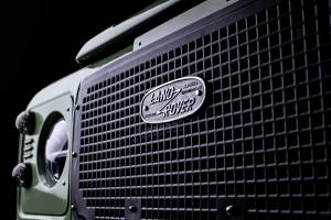 Bild 26/36 von Land Rover 90 (1987)