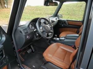 Image 32/38 of Mercedes-Benz G 500 (LWB) (2016)