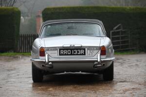 Image 14/26 of Jaguar XJ 6 C 4.2 (1976)