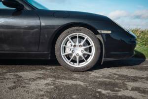 Imagen 31/50 de Porsche 911 Carrera 4 (2001)