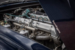 Image 33/72 de Aston Martin DB 4 (1962)