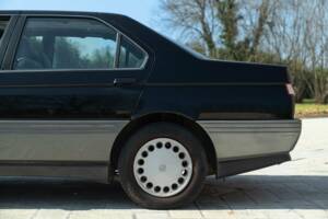 Image 19/50 of Alfa Romeo 75 2.0 Twin Spark (1990)