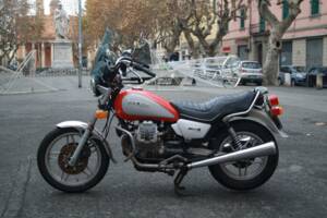 Image 2/50 de Moto Guzzi DUMMY (1984)