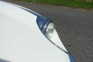 Image 8/39 de Jaguar XK-E (2+2) (1970)