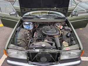 Imagen 13/13 de Mercedes-Benz 230 E (1983)