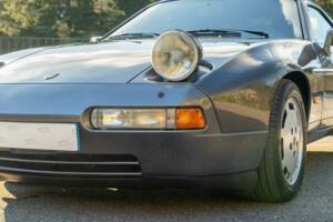 Image 9/30 of Porsche 928 S4 (1989)
