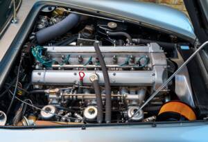 Immagine 26/27 di Aston Martin DB 6 Mk II (1971)