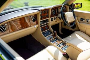 Image 32/46 of Bentley Azure (1997)