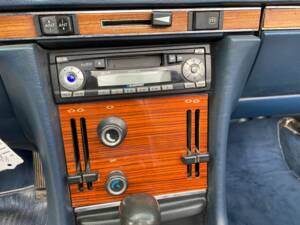 Imagen 39/70 de Mercedes-Benz 450 SL (1976)