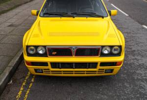Image 7/27 of Lancia Delta HF Integrale Evoluzione I (1992)