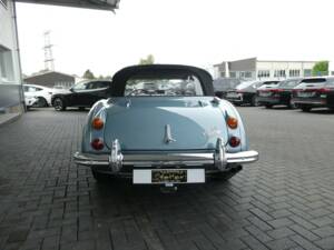 Imagen 5/23 de Austin-Healey 3000 Mk III (BJ8) (1966)