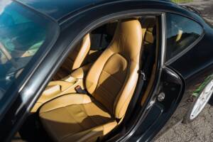 Imagen 10/50 de Porsche 911 Carrera 4 (2001)