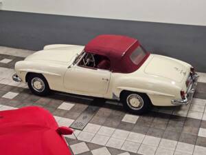 Image 9/14 of Mercedes-Benz 190 SL (1961)