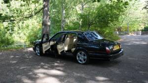Image 40/50 of Bentley Arnage T (2004)