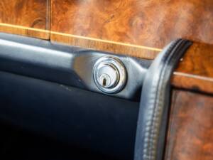 Bild 33/50 von Rolls-Royce Silver Spur Park Ward (1999)