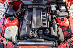 Bild 36/45 von BMW Z3 2.2i (2000)