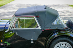 Image 45/54 of Morgan Plus 8 (1992)