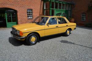 Bild 1/15 von Mercedes-Benz 230 (1979)