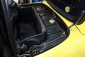 Image 39/50 of Mercedes-Benz 500 SL (1983)