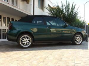 Bild 7/50 von Volkswagen Golf III Cabrio 1.6 (1998)
