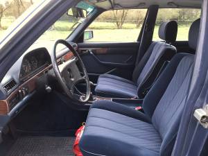 Afbeelding 8/26 van Mercedes-Benz 280 SE (1983)