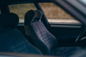 Image 37/74 de Citroën CX 25 GTI Turbo 2 (1988)