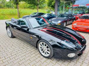 Bild 4/20 von Aston Martin DB 7 Vantage Volante (2002)