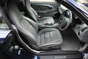 Bild 30/50 von Porsche 911 Carrera 4S (2004)