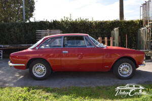 Image 14/42 de Alfa Romeo 2000 GTV (1971)