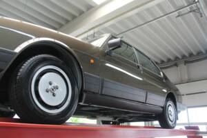 Afbeelding 14/50 van Alfa Romeo Alfetta 2.0 (1984)