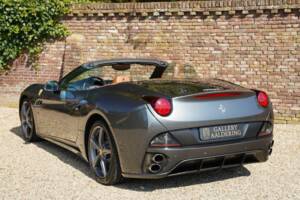 Bild 21/50 von Ferrari California (2010)