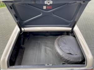 Image 26/38 de Mercedes-Benz 280 SL (1970)