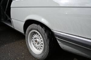 Image 44/64 of BMW 320&#x2F;4 (1977)