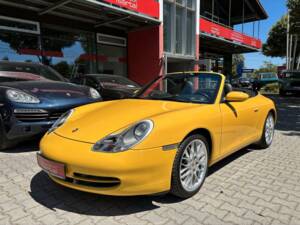 Bild 2/6 von Porsche 911 Carrera (1999)