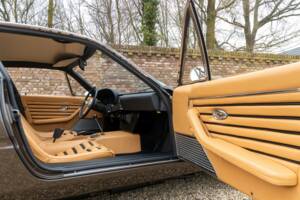 Image 32/50 de Ferrari 365 GTB/4 Daytona (1974)