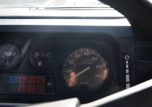 Image 31/38 of Land Rover 110 (1989)